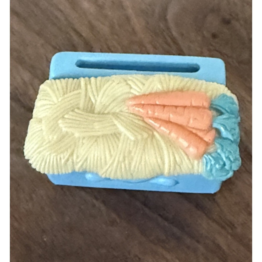 Fisher Price Loving Family Dollhouse Blue Hay Trough w/ Hay Carrots Pony Horse